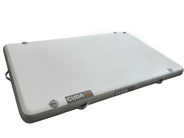 Φουσκωτή πλατφόρμα θαλάσσης CUDA Jetty Inflatable Air Platform 2,5m x 1,6m, μπροστινή όψη.